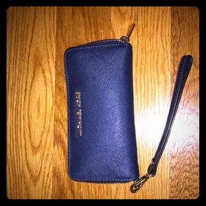 Michael Kors wristlet wallet